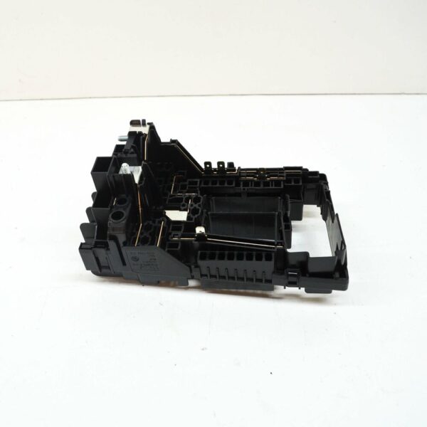 5Q0937125H - NEW AUDI A3 CABRIO 8V LEFT SIDE FUSE BOX HOLDER 5Q0937125H ORIGINAL