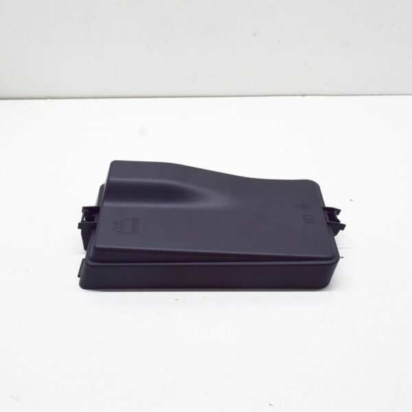 5WA937132A - NEW AUDI A3 LIMOUSINE 8YS FUSE BOX COVER 5WA937132A ORIGINAL