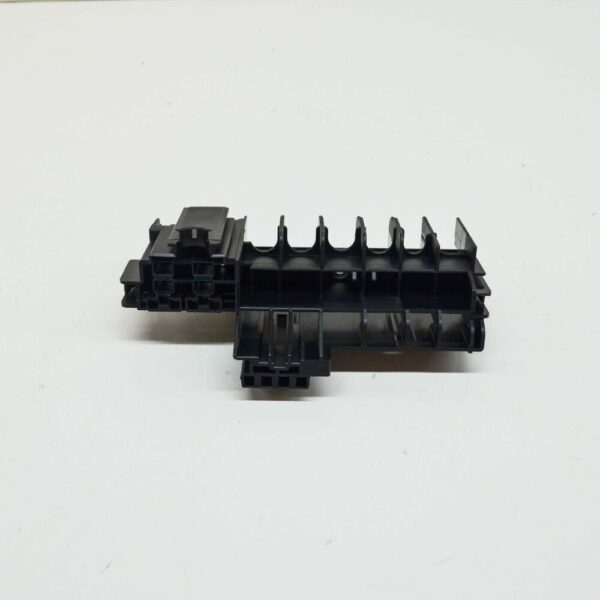 6C0937550C - NEW AUDI A1 SPORTBACK GB MAIN FUSE BASE BRACKET 6C0937550C GENUINE