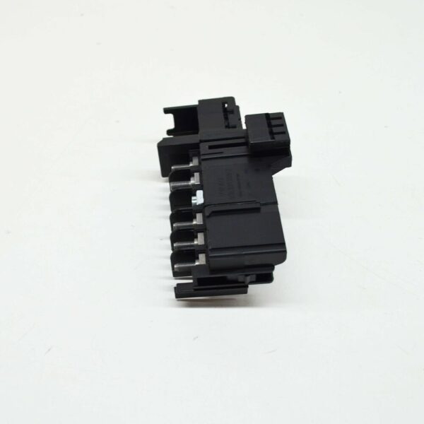 6C0937550C - NEW AUDI A1 SPORTBACK GB MAIN FUSE BASE BRACKET 6C0937550C GENUINE
