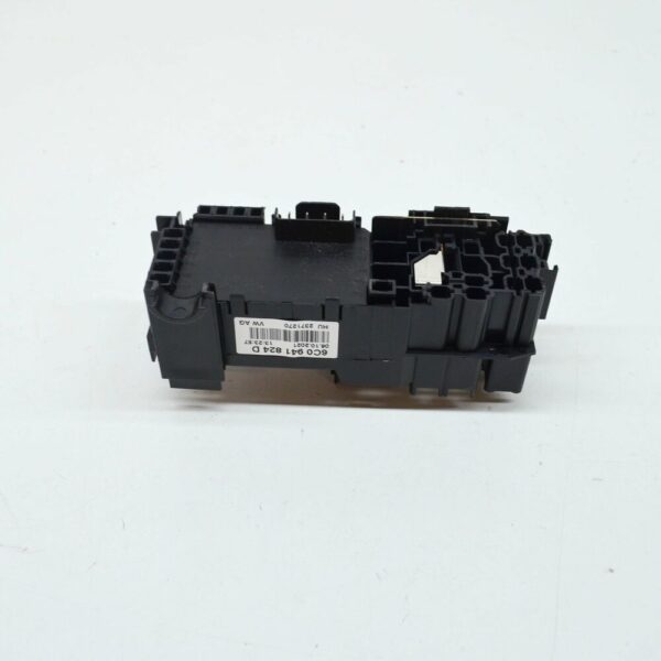 6C0941824D - NEW AUDI A1 SPORTBACK GB FUSE BOX HOLDER 6C0941824D ORIGINAL