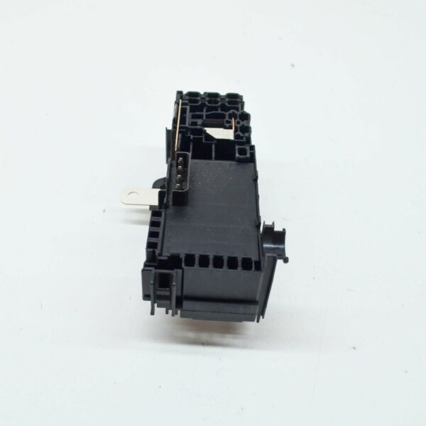 6C0941824D - NEW AUDI A1 SPORTBACK GB FUSE BOX HOLDER 6C0941824D ORIGINAL