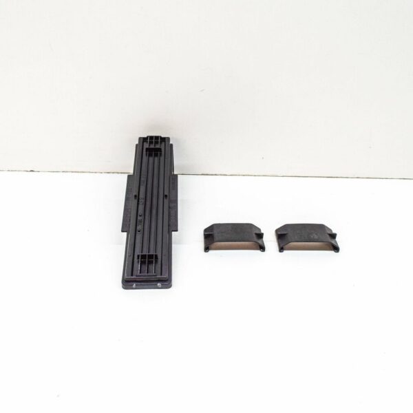 6Q0819422A - NEW AUDI A1 DUST AND POLLEN FILTER COVER 6Q0819422A
