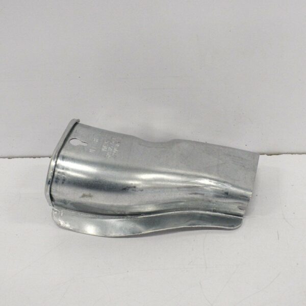 6R0825748A - NEW AUDI A1 8X FUEL PIPE PROTECTION PLATE 6R0825748A ORIGINAL