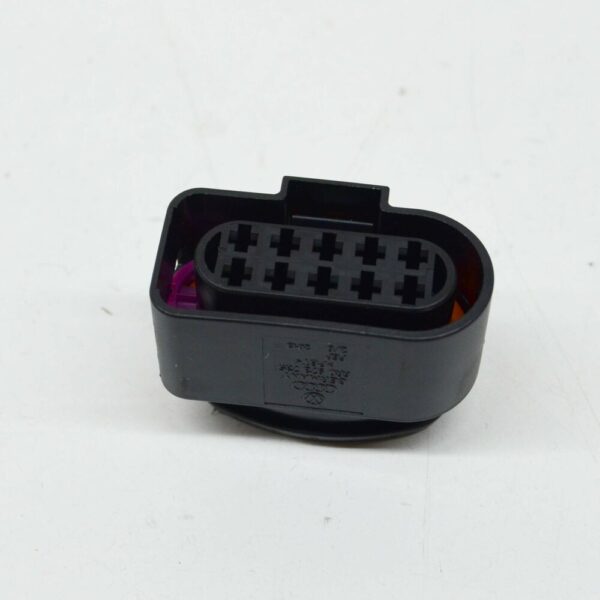 6R0973735 - NEW AUDI A1 MK1 HALOGEN HEADLIGHT FLAT CONTACT HOUSING 10 PIN 6R0973735 ORIGINAL