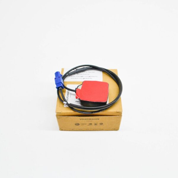 7E0035540A - NEW VOLKSWAGEN TRANSPORTER T5 AERIAL ANTENNA GPS MODULE 7E0035540A
