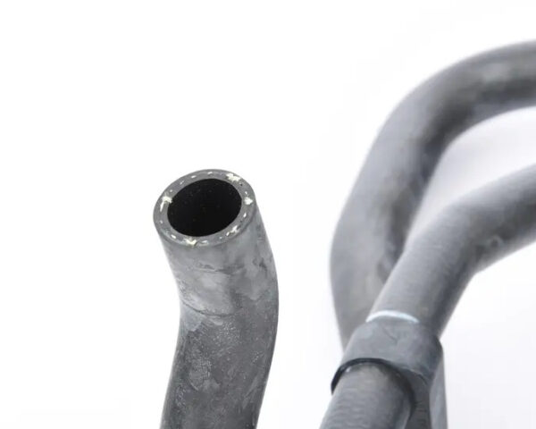 7L0121156F - NEW AUDI Q7 4L ENGINE COOLANT RESERVOIR COOLANT HOSE 7L0121156F ORIGINAL