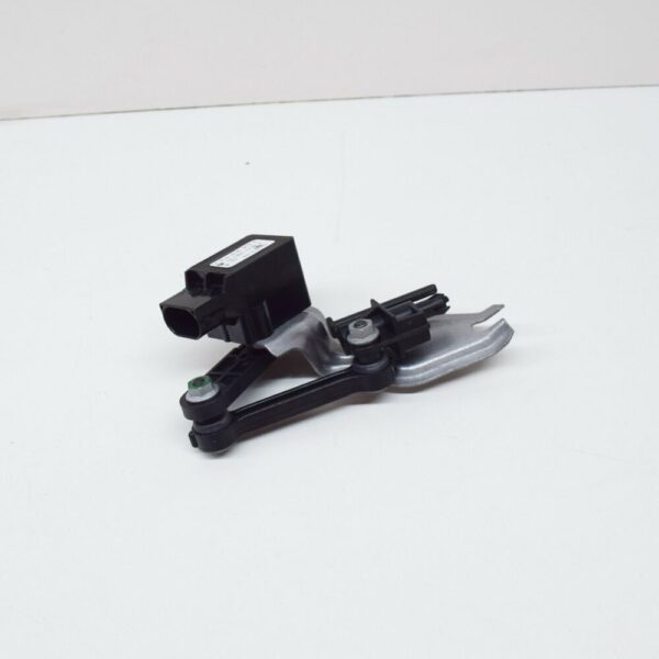 7L0616213E - NEW VOLKSWAGEN TOUAREG 7L FRONT LEFT LEVEL SENSOR WITH POLES 7L0616213E ORIGINAL