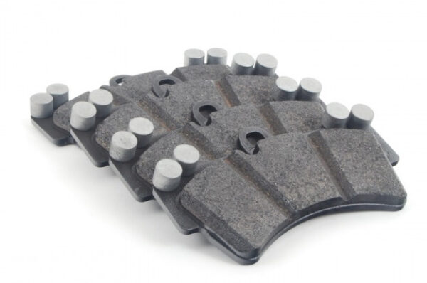 7L0698151R - NEW AUDI Q7 4L FRONT BRAKE LINING SET 7L0698151R ORIGINAL