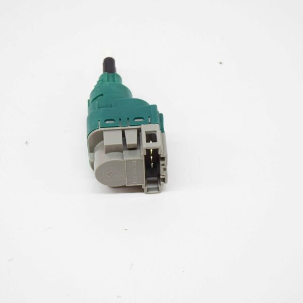 7L6945511 - NEW AUDI A8 4H D4 BRAKE LIGHT SWITCH 4 PIN 7L6945511 ORIGINAL