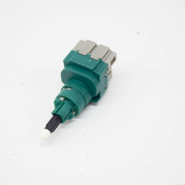 7L6945511 - NEW AUDI A8 4H D4 BRAKE LIGHT SWITCH 4 PIN 7L6945511 ORIGINAL