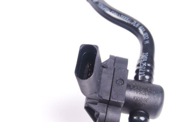 7L8611932H - NEW AUDI Q7 4L BRAKE SERVO VACUUM PIPE NON-RETURN VALVE LHD 7L8611932H ORIGINAL
