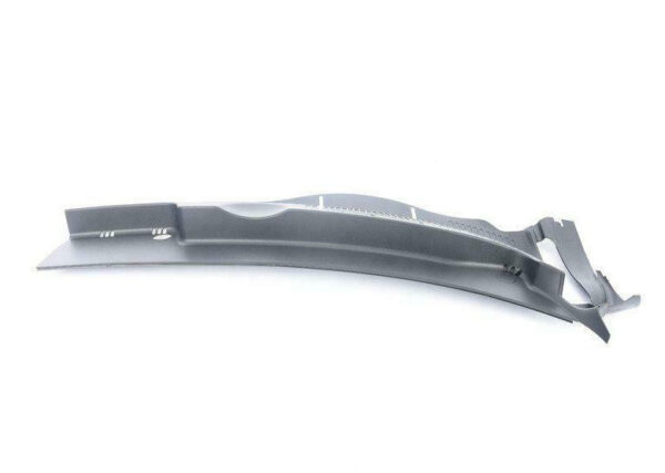 7P6819402D - NEW VOLKSWAGEN TOUAREG 7P RIGHT COWL WATER DEFLECTOR LHD 7P6819402D ORIGINAL