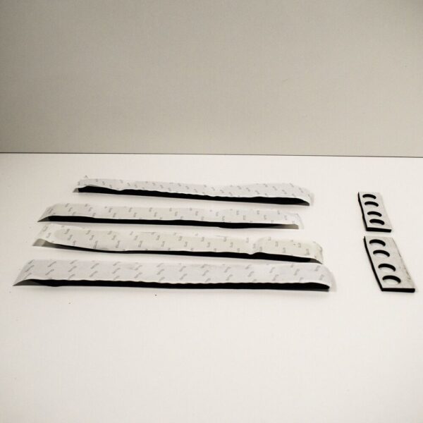 7P6898182A - NEW VOLKSWAGEN TOUAREG 7P ROOF RACK GASKET SET 7P6898182A ORIGINAL