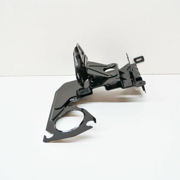 80A819263D - NEW AUDI Q5 80A ENGINE WATER PUMP BRACKET RIGHT 80A819263D