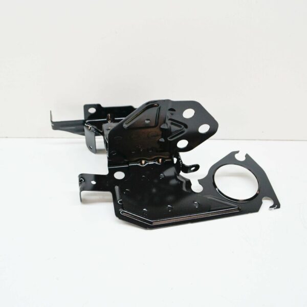 80A819263D - NEW AUDI Q5 80A ENGINE WATER PUMP BRACKET RIGHT 80A819263D