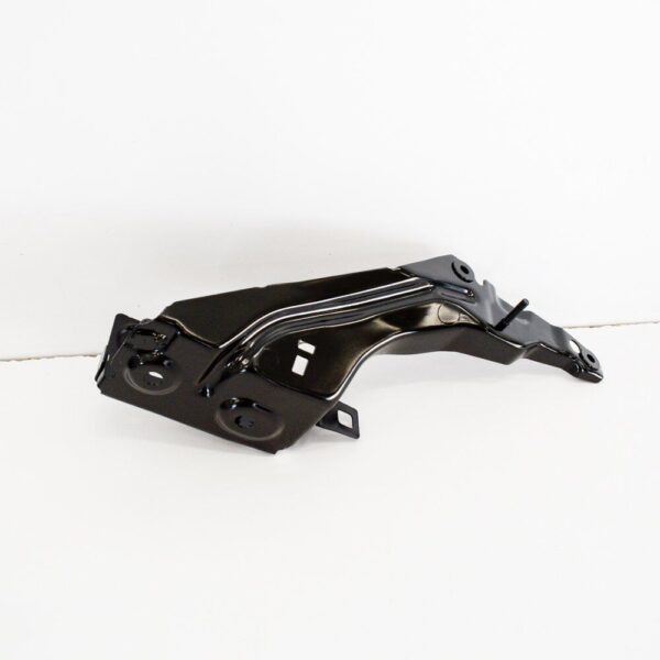 80A821132ASTL - NEW AUDI Q5 80A FRONT RIGHT FENDER BRACKET 80A821132ASTL