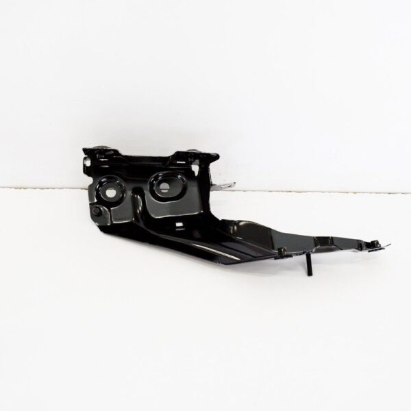 80A821132ASTL - NEW AUDI Q5 80A FRONT RIGHT FENDER BRACKET 80A821132ASTL