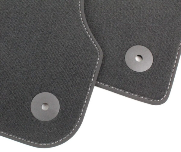 80A864450AJTV - New AUDI Q5 FY Rear Floor Mat Set 80A864450A JTV 80A864450AJTV