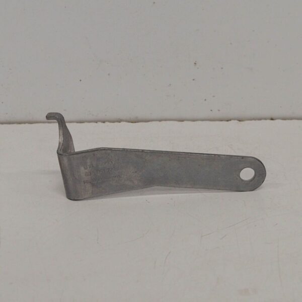 80A951229 - NEW AUDI Q5 80A LOW NOTE HORN MOUNT BRACKET 80A951229 ORIGINAL
