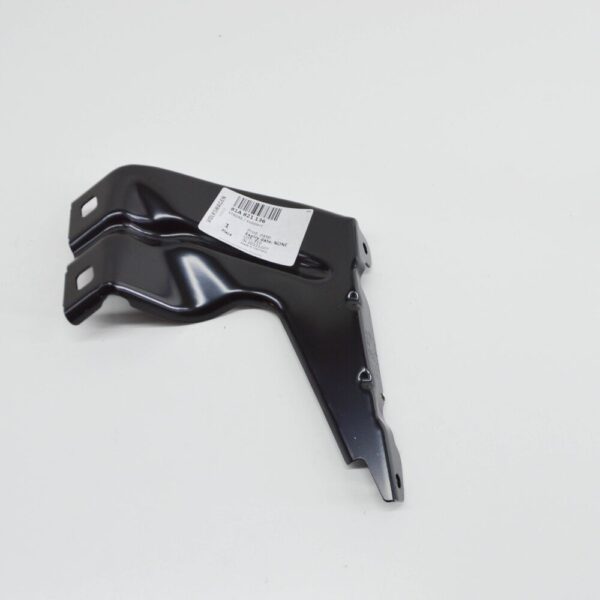 81A821136 - NEW AUDI Q2 GA FRONT RIGHT FENDER HOLDER 81A821136 ORIGINAL