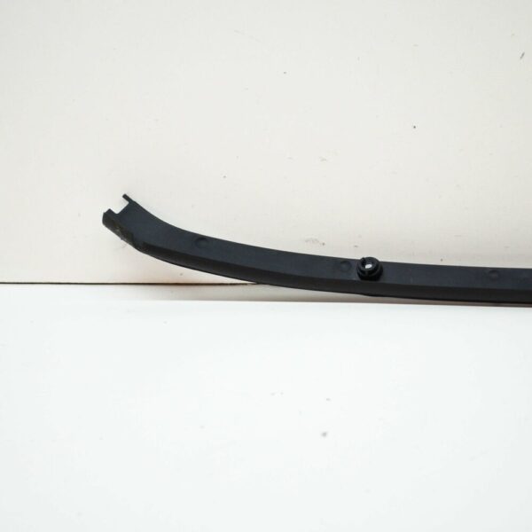 81A823124 - NEW AUDI Q2 GA FRONT BONNET HOOD ENGINE CENTER RUBBER SEAL 81A823124 ORIGINAL