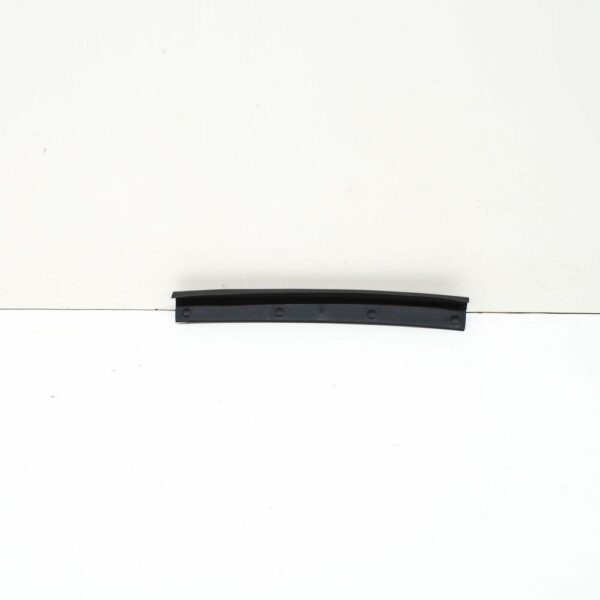 81A823125 - NEW AUDI Q2 GA FRONT BONNET HOOD LEFT IMPACT SEAL 81A823125 ORIGINAL