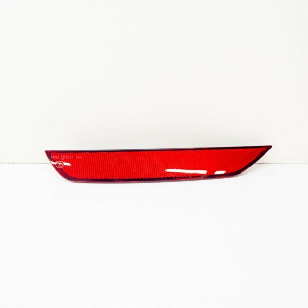 81A945106 - NEW AUDI Q2 REAR RIGHT LIGHT REFLECTOR 81A945106 ORIGINAL