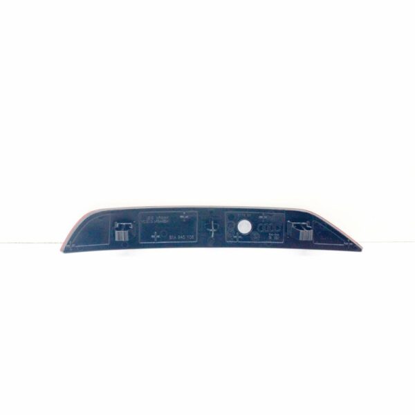 81A945106 - NEW AUDI Q2 REAR RIGHT LIGHT REFLECTOR 81A945106 ORIGINAL