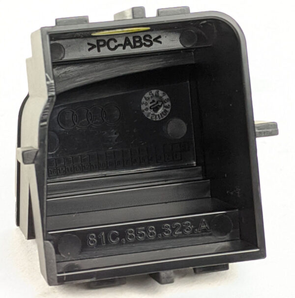 81C858323A6PS - NEW AUDI Q2 GA COIN HOLDER TRIM 81C858323A 6PS 81C858323A6PS ORIGINAL