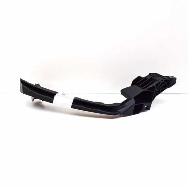 82A807572A - NEW AUDI A1 SPORTBACK GB FRONT RIGHT HEADLIGHT BRACKET MOUNT 82A807572A