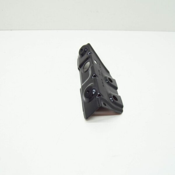 82A821431 - NEW AUDI A1 GB FRONT LEFT FENDER HOLDER 82A821431 ORIGINAL