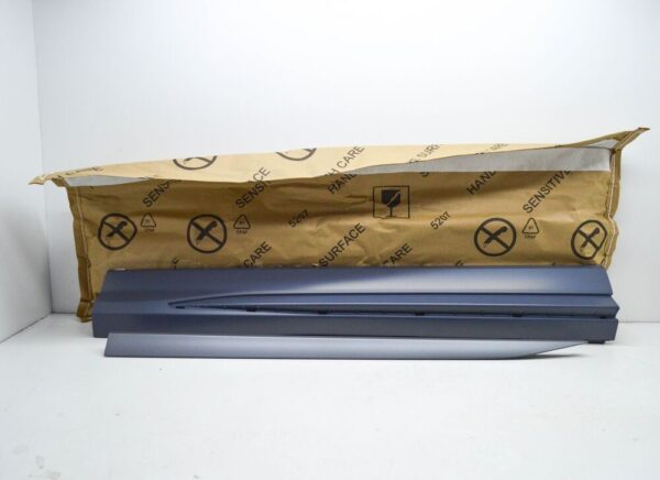 83A853959BGRU - NEW AUDI Q3 8U FRONT LEFT DOOR LOWER MOLDING 83A853959BGRU