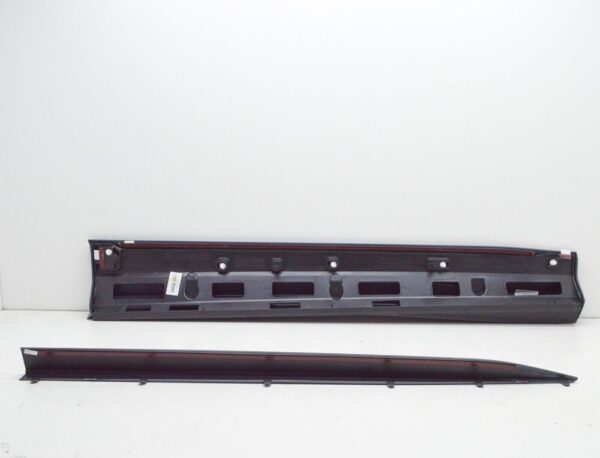 83A853959BGRU - NEW AUDI Q3 8U FRONT LEFT DOOR LOWER MOLDING 83A853959BGRU