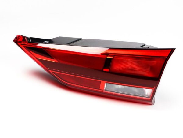 83A945076A - NEW AUDI Q3 F3 REAR RIGHT SIDE TAILGATE TAILLIGHT 83A945076A ORIGINAL