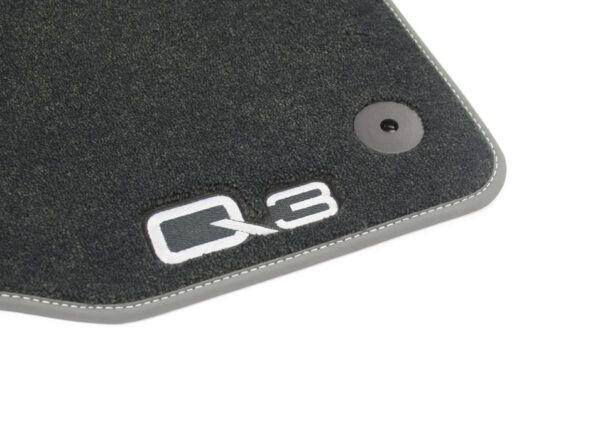 83B061275 - NEW OEM AUDI Q3 F3 FRONT FLOOR MAT SET LHD 83B061275MNO GENUINE