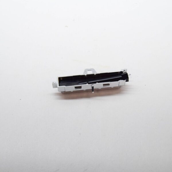 83C947190 - Audi Q3 F3 Dashboard 'Audi Rings' Emblem RHD 83C947190 NEW