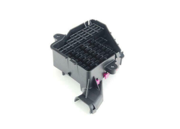 8D1941824 - NEW AUDI A4 B7 FUSE HOLDER LHD 8D1941824 ORIGINAL