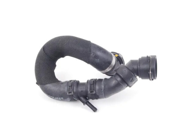 8E0121101T - NEW AUDI A4 B7 UPPER ENGINE COOLER WATER HOSE 8E0121101T ORIGINAL