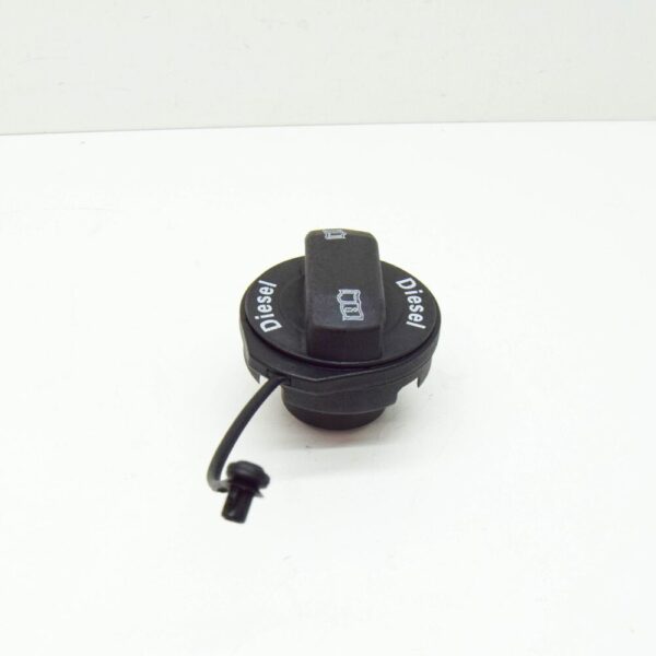 8E0201550H - NEW AUDI A4 B8 FUEL FILLER COVER CAP 8E0201550H 2010 ORIGINAL