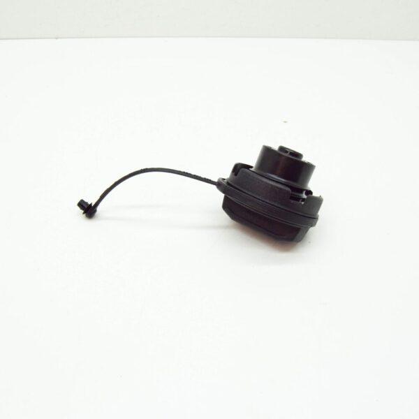 8E0201550H - NEW AUDI A4 B8 FUEL FILLER COVER CAP 8E0201550H 2010 ORIGINAL