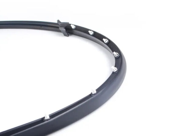 8E0837911M - NEW AUDI A4 B7 FRONT LEFT OUTER DOOR SEAL RUBBER 8E0837911M ORIGINAL