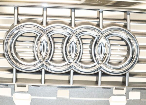 8E0853651M1QP - NEW AUDI A4 AVANT B7 S-LINE FRONT RADIATOR GRILL GREY 8E0853651M1QP 2008