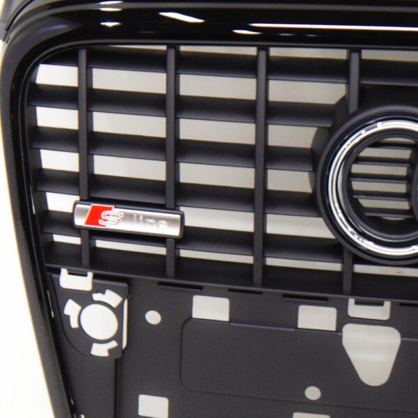 8E0853651MVMZ - NEW AUDI A4 B7 S-LINE RADIATOR GRILLE 8E0853651MVMZ 2008 ORIGINAL
