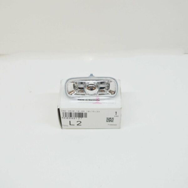 8E0949127 - NEW AUDI A3 8P FRONT LEFT WING TURN INDICATOR CLEAR GLASS 8E0949127