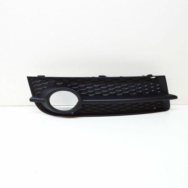 8J080768201C - NEW AUDI TT 8J RIGHT FOG LIGHT GRILLE 8J080768201C 8J0807682 01C 2011 GENUINE