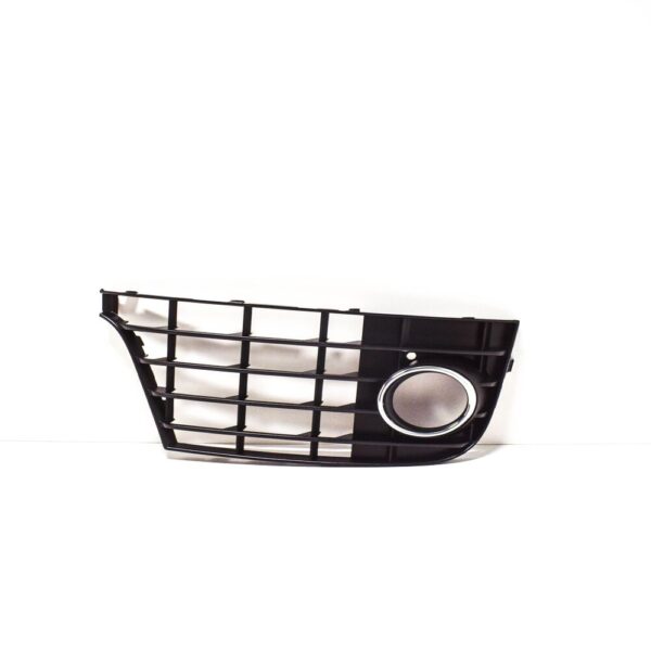 8J0807682F01C - Audi TT 8J Right Fog Light Grid 8J0807682F01C New Genuine