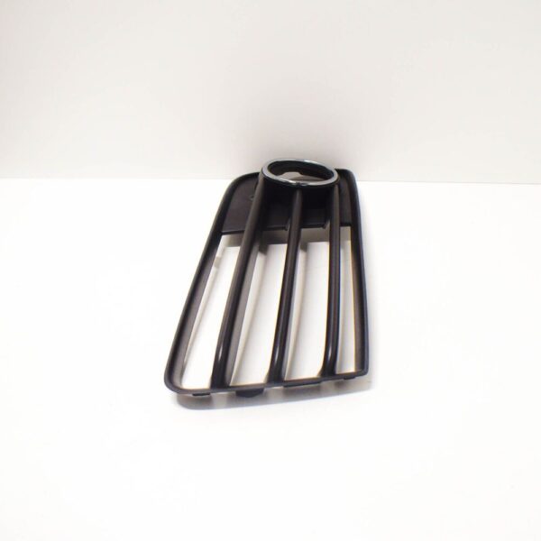 8J0807682JT94 - NEW AUDI TT 8J RIGHT FOG LIGHT GRILLE 8J0807682JT94 2010 ORIGINAL