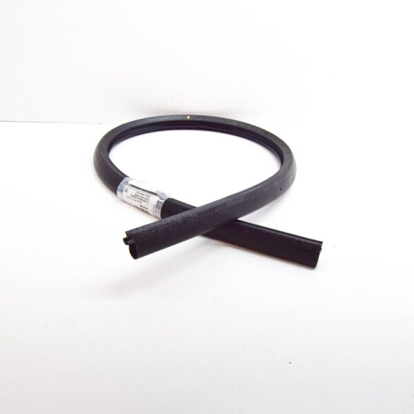 8J0823723B - Audi TT 8J Under Bonnet Rubber Seal 8J0823723B NEW GENUINE