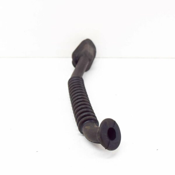 8J0827430 - NEW AUDI TT 8J REAR SPOILER RIGHT WATER DRAINAGE HOSE 8J0827430 ORIGINAL
